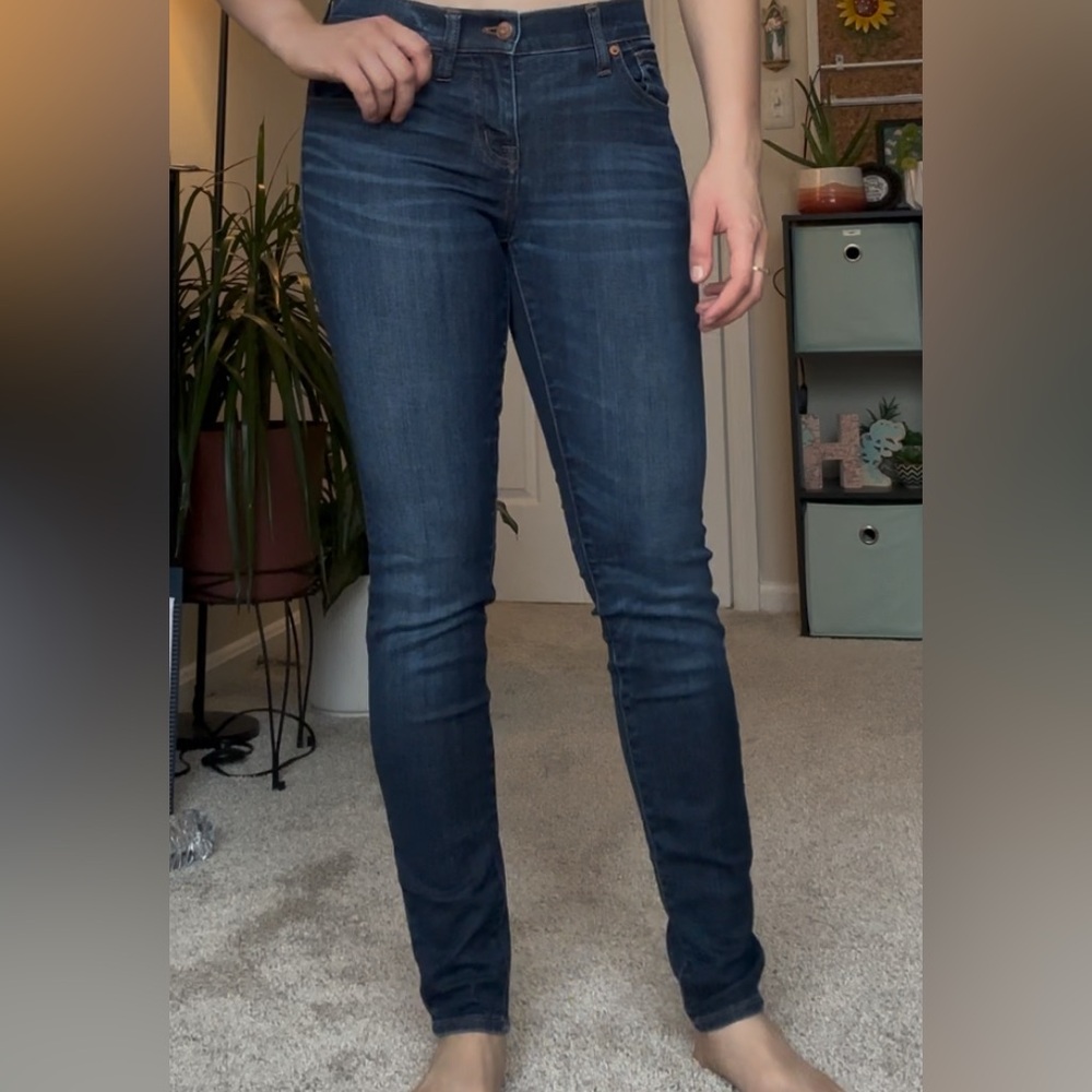 Madewell Women's Dark Blue Skinny Jeans- Mid rise